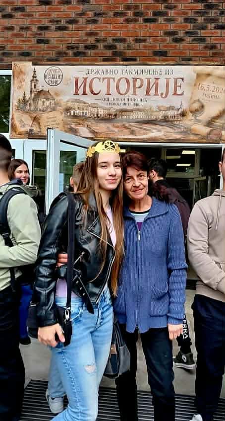 Fotografija uz vest: Lena Popović, učenica OŠ „Olga Milošević“ najbolja u državi iz istorije