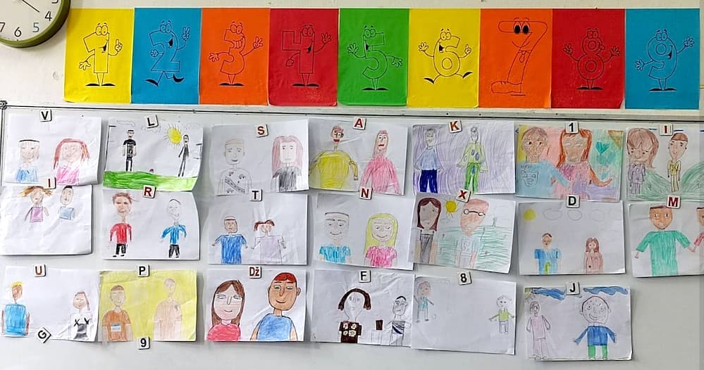 Fotografija uz vest: „Moj drug i ja – zajedno smo jači“: Kreativni čas u područnoj školi u Baničini