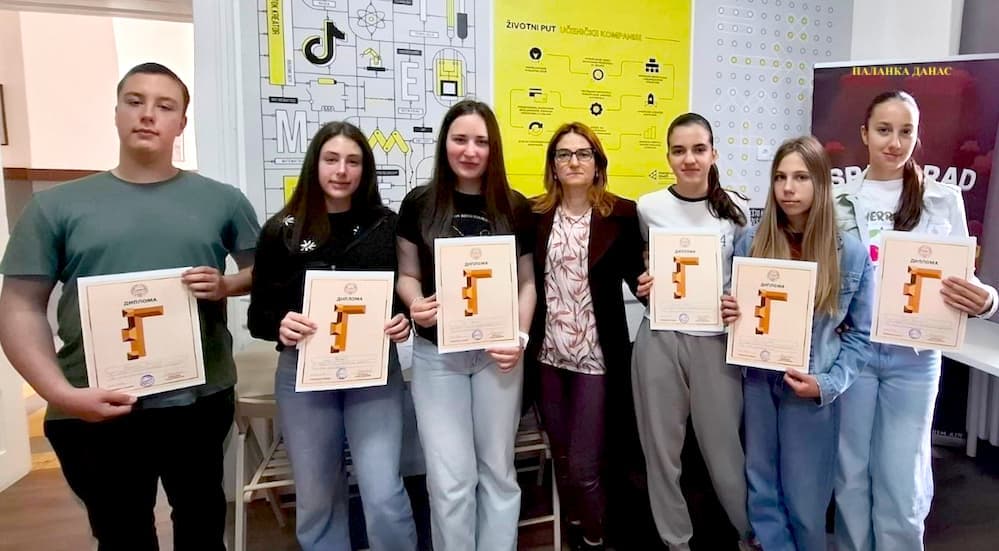Fotografija uz vest: Učenici OŠ „Heroj Radmila Šišković“ uspešni na Matematičkom orijentiringu